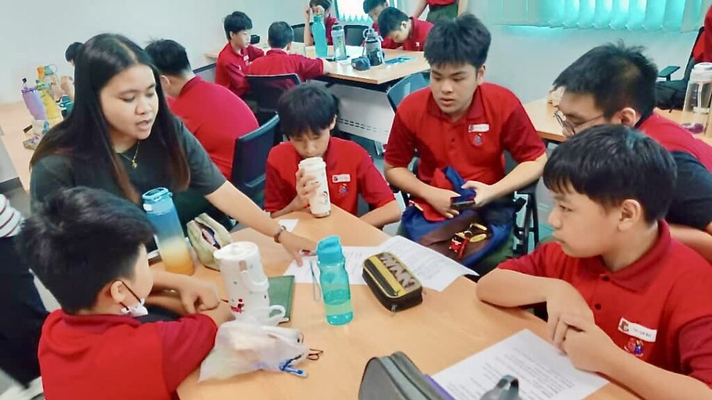 4ad97dc8-bfe3-4b5e-bc0e-70c8d3209f19 2